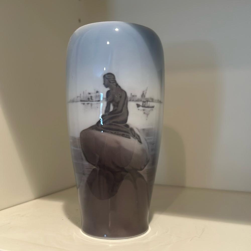 Royal Copenhagen Vase “Lady on Rock”
